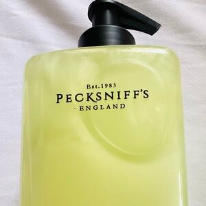 PECKSNIFF’s England Grapefruit & Citron Moisturizing Handwash. Brand New